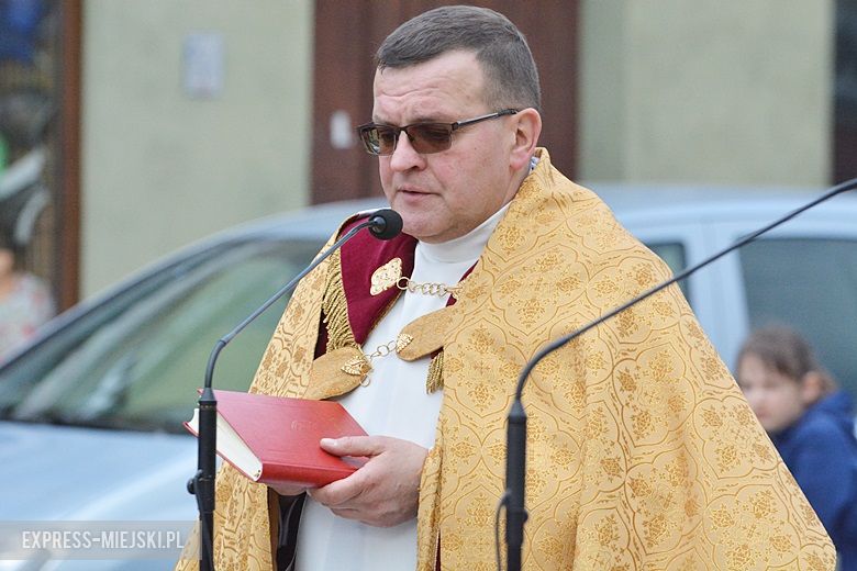 Modlitwa na rynku w Środzie Śląskiej