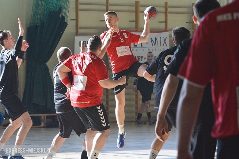 Sobotni mecz KS Środa Śląska z MKS Piast Lwówek Śląski