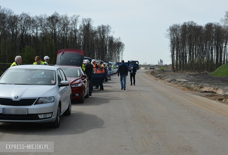 Prezentacja budowy przecisku pod nasypem kolejowym w Miękini