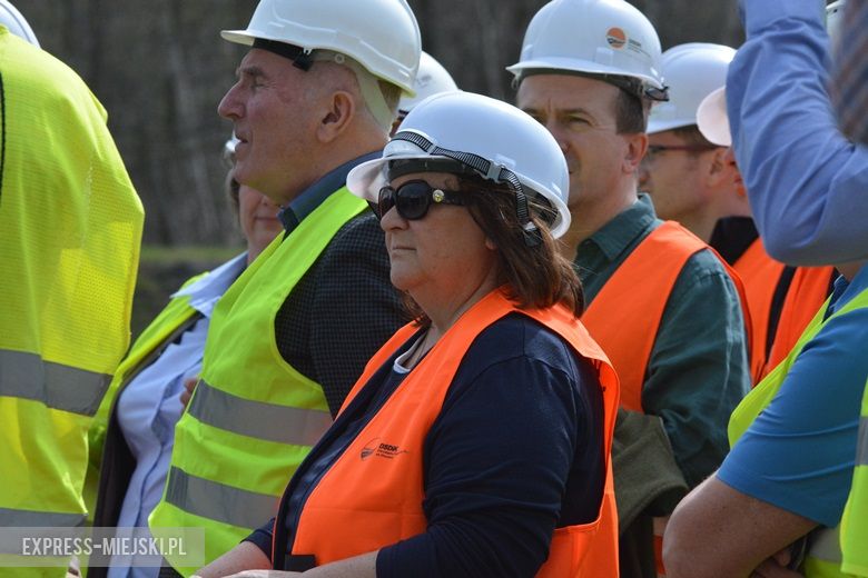 Prezentacja budowy przecisku pod nasypem kolejowym w Miękini
