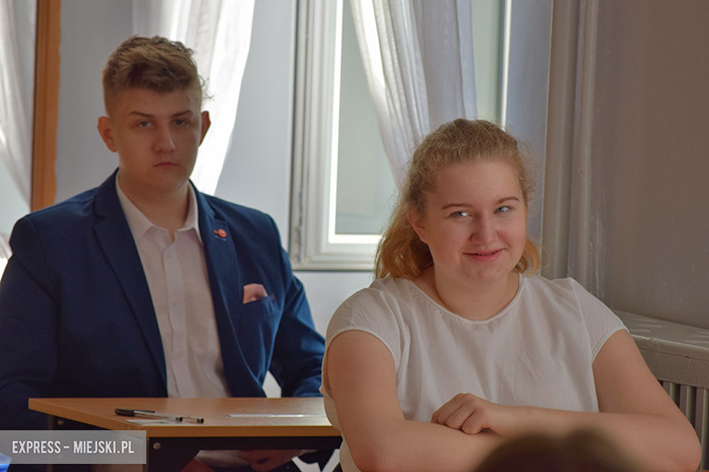Gimnazjaliści pisli dzisiaj egzamin z części matematyczno-przyrodniczej