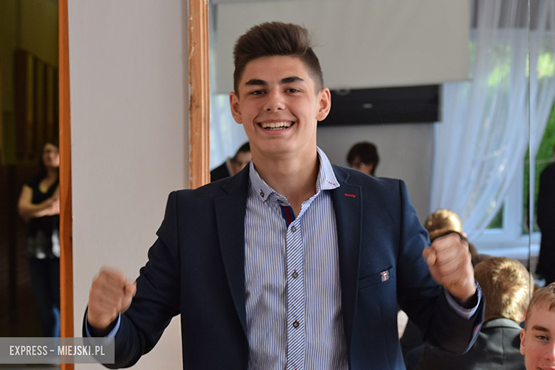 Gimnazjaliści pisli dzisiaj egzamin z części matematyczno-przyrodniczej