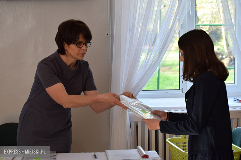 Gimnazjaliści pisli dzisiaj egzamin z części matematyczno-przyrodniczej