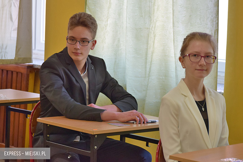 Gimnazjaliści pisli dzisiaj egzamin z części matematyczno-przyrodniczej