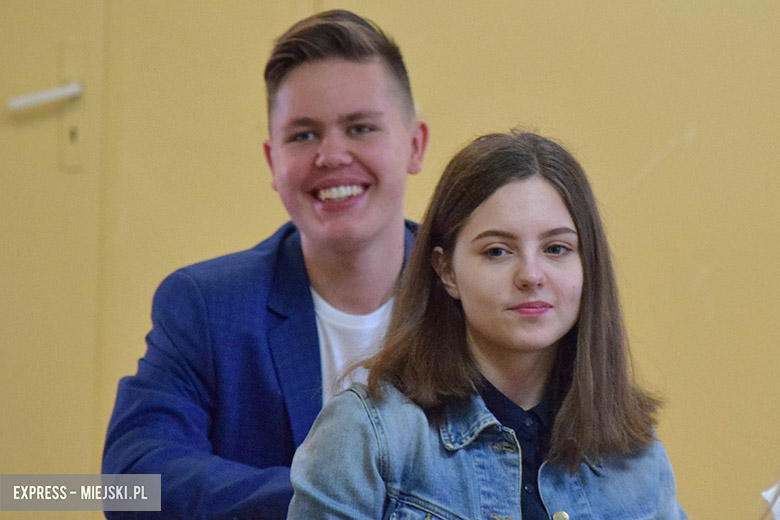 Gimnazjaliści pisli dzisiaj egzamin z części matematyczno-przyrodniczej