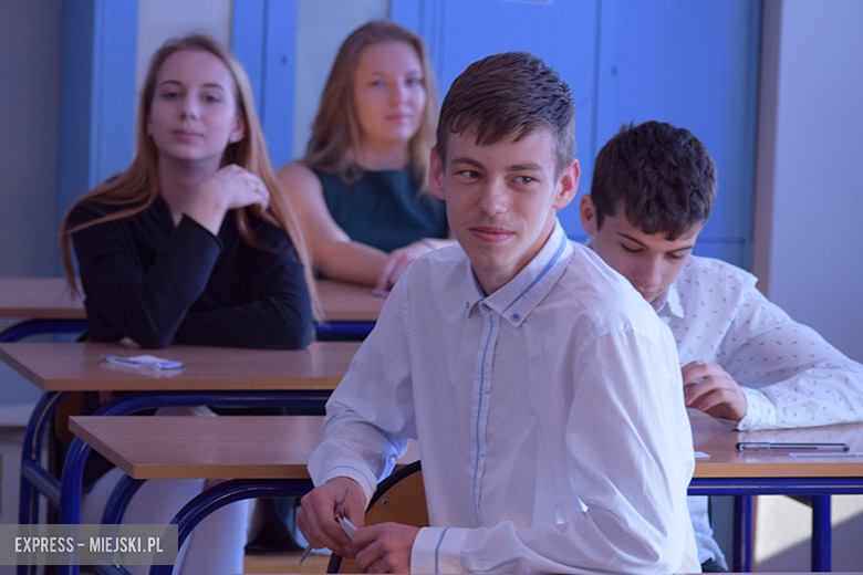 Gimnazjaliści pisli dzisiaj egzamin z części matematyczno-przyrodniczej