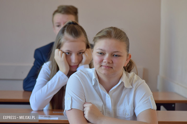Gimnazjaliści pisli dzisiaj egzamin z części matematyczno-przyrodniczej