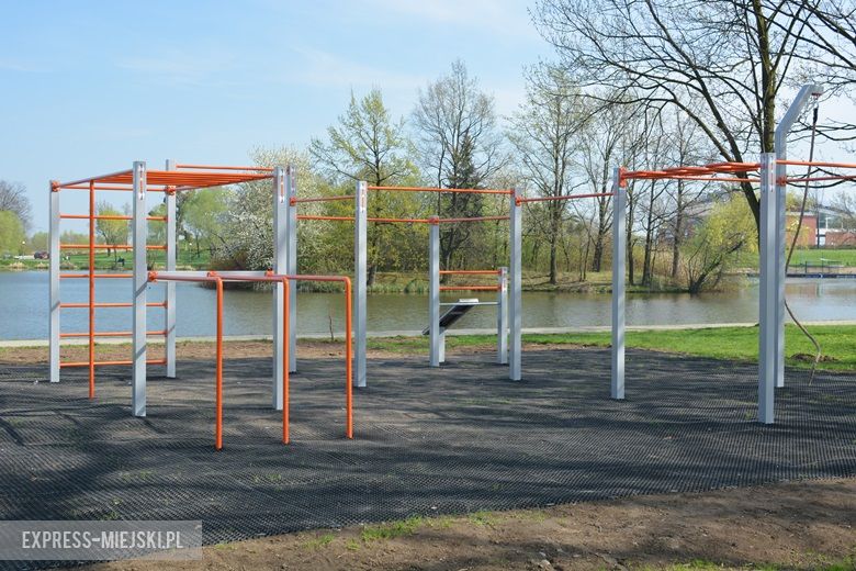 Park kalisteniczny na średzkich Kajakach