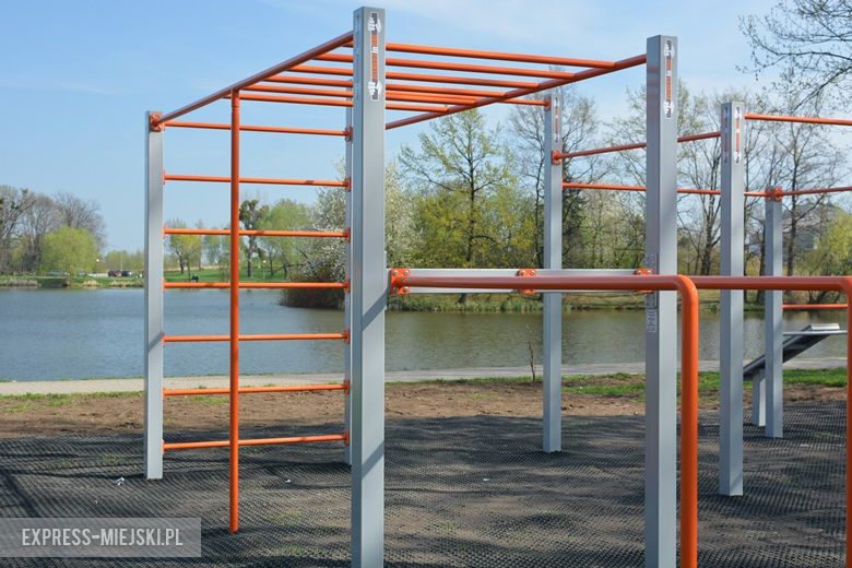 Park kalisteniczny na średzkich Kajakach