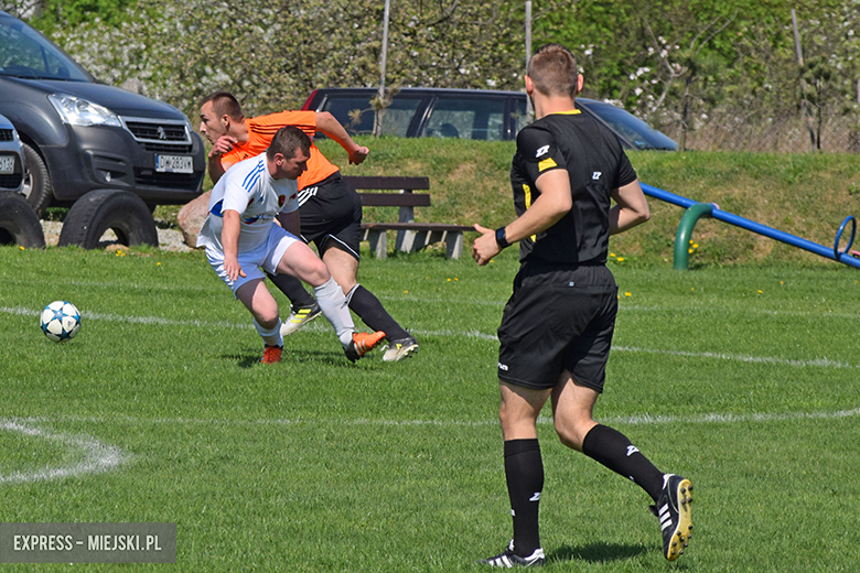 Pagel Komorniki - LKS Ciechów 4:4