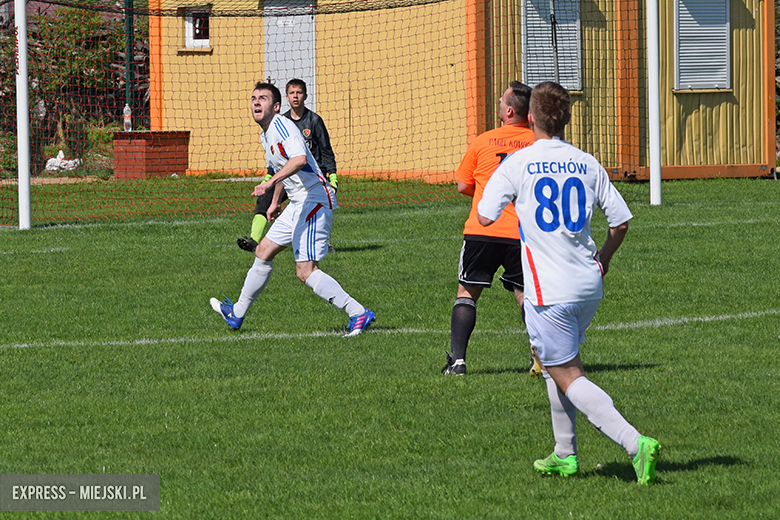 Pagel Komorniki - LKS Ciechów 4:4