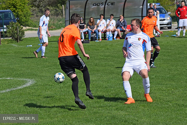 Pagel Komorniki - LKS Ciechów 4:4