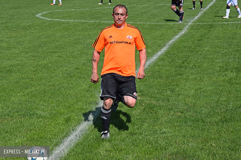 Pagel Komorniki - LKS Ciechów 4:4