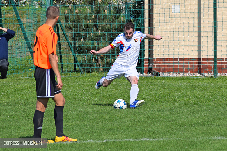 Pagel Komorniki - LKS Ciechów 4:4