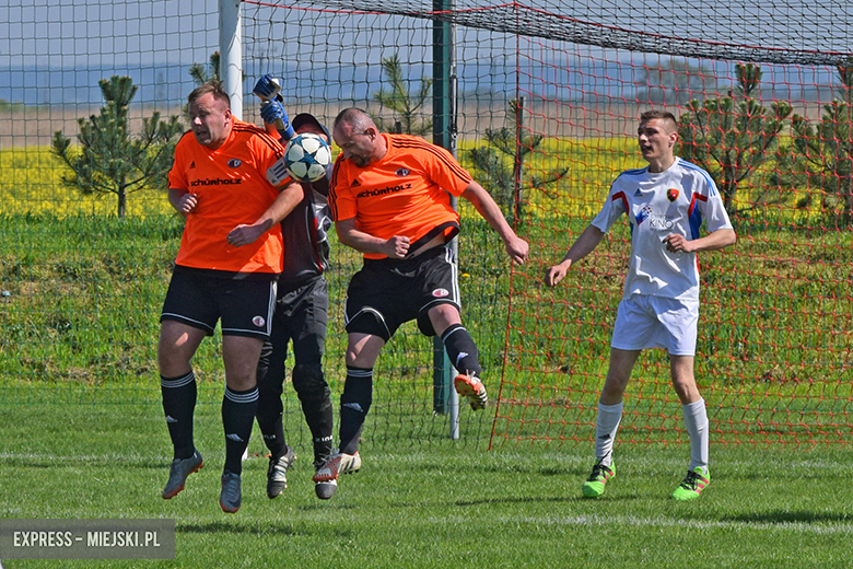 Pagel Komorniki - LKS Ciechów 4:4