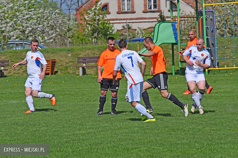 Pagel Komorniki - LKS Ciechów 4:4