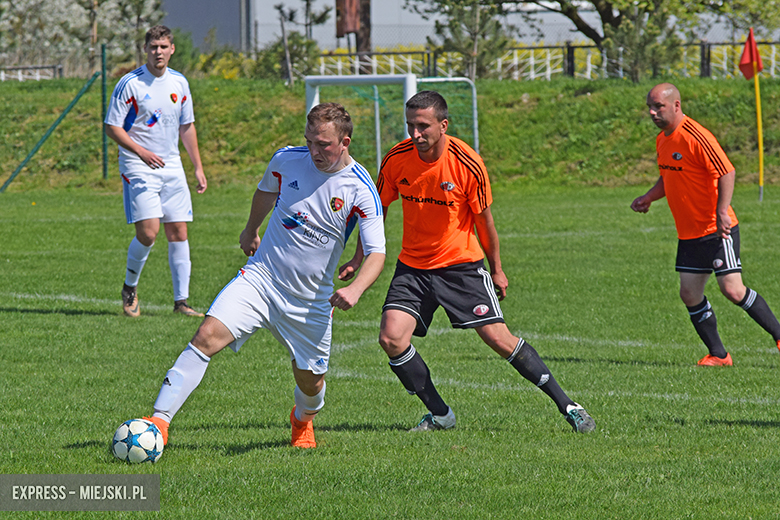 Pagel Komorniki - LKS Ciechów 4:4