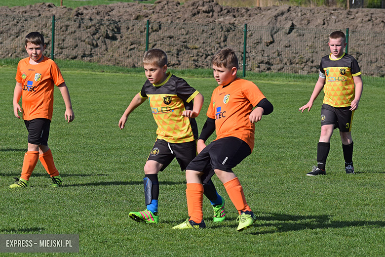 Ponad stu młodych zawodników rywalizowało w turnieju Schumacher Packaging Cup w Miękini