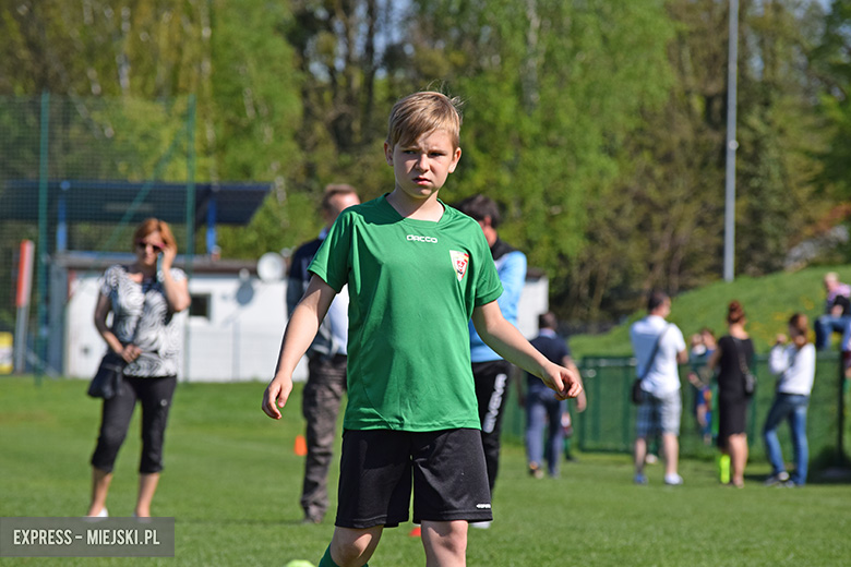 Ponad stu młodych zawodników rywalizowało w turnieju Schumacher Packaging Cup w Miękini