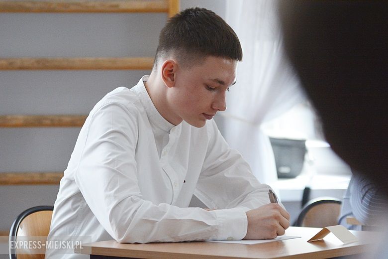 III Powiatowy Konkurs Historyczny w Środzie Śląskiej