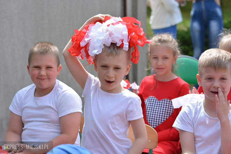 Święto Flagi i odzyskanie niepodległości w Przedszkolu pod Topolą