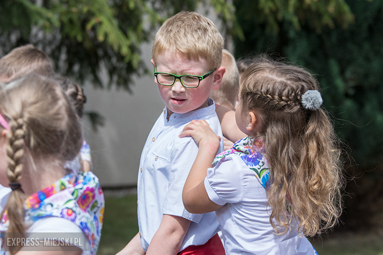 Święto Flagi i odzyskanie niepodległości w Przedszkolu pod Topolą