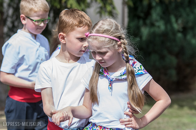 Święto Flagi i odzyskanie niepodległości w Przedszkolu pod Topolą