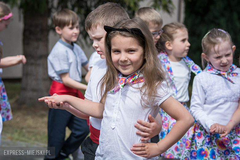 Święto Flagi i odzyskanie niepodległości w Przedszkolu pod Topolą