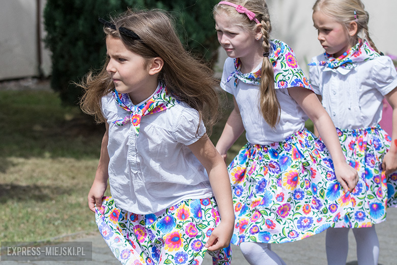 Święto Flagi i odzyskanie niepodległości w Przedszkolu pod Topolą