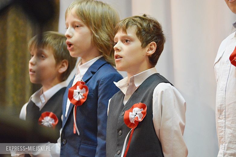 Uroczystości w GOK'u w Kostomłotach