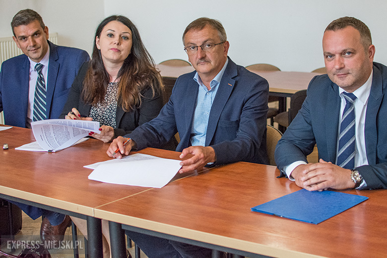 Podpisanie umowy - 9 maja 2018