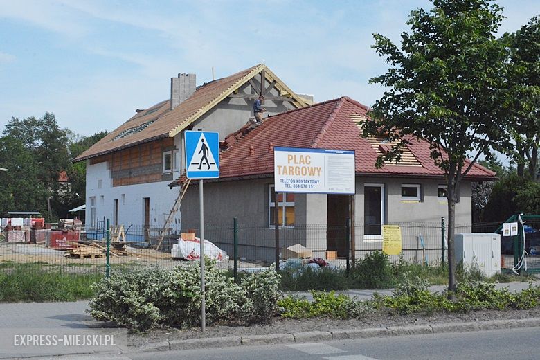 Plac budowy na targowisku w Środzie Śląskiej