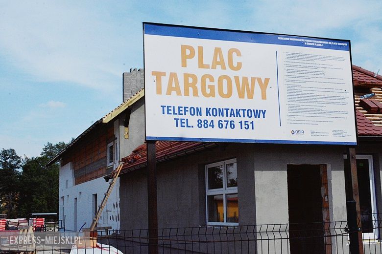 Plac budowy na targowisku w Środzie Śląskiej