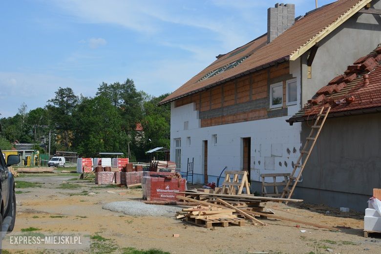 Plac budowy na targowisku w Środzie Śląskiej