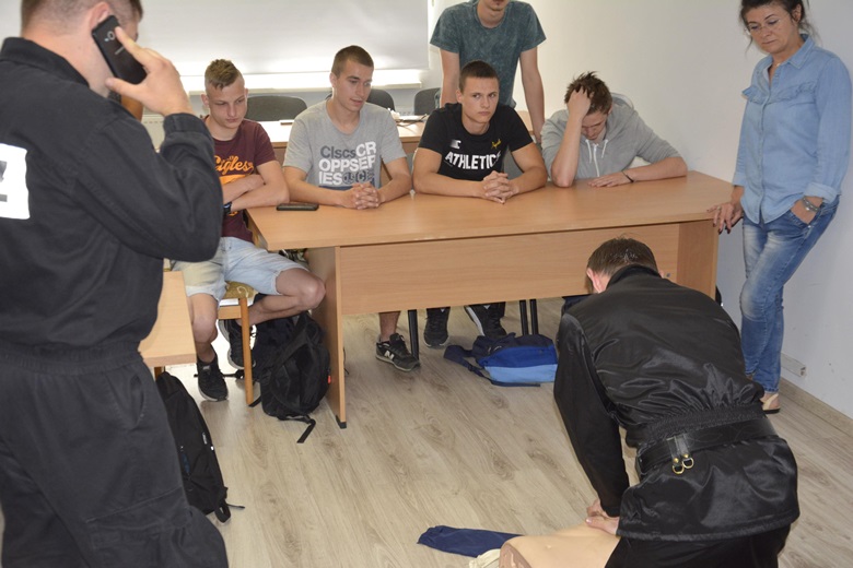 Konkurs motoryzacyjny w KPP w Środzie Śląskiej