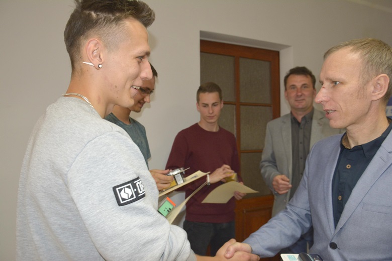 Konkurs motoryzacyjny w KPP w Środzie Śląskiej