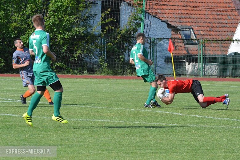 Sobotni mecz na stadionie miejskim w Środzie Śląskiej