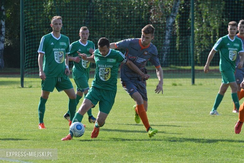 Sobotni mecz na stadionie miejskim w Środzie Śląskiej
