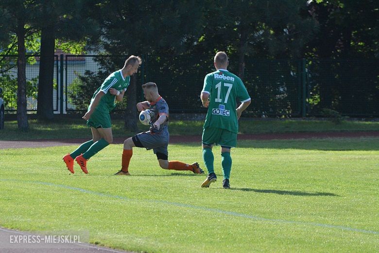 Sobotni mecz na stadionie miejskim w Środzie Śląskiej