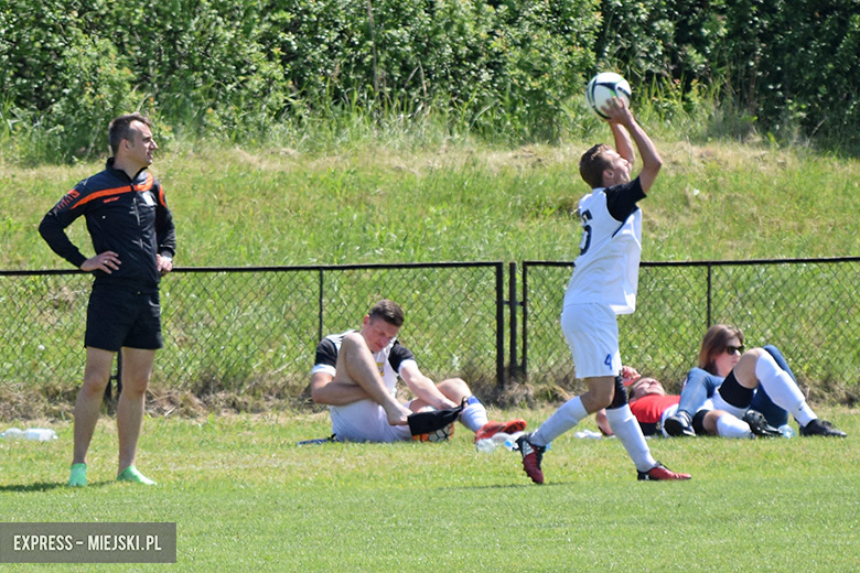 Tęcza Kwietno - Orzeł Pichorowice 6:0
