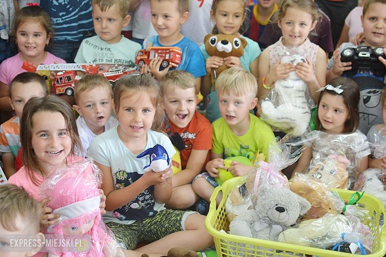 Przedszkolaki zebrały zabawki dla potrzebujących dzieci
