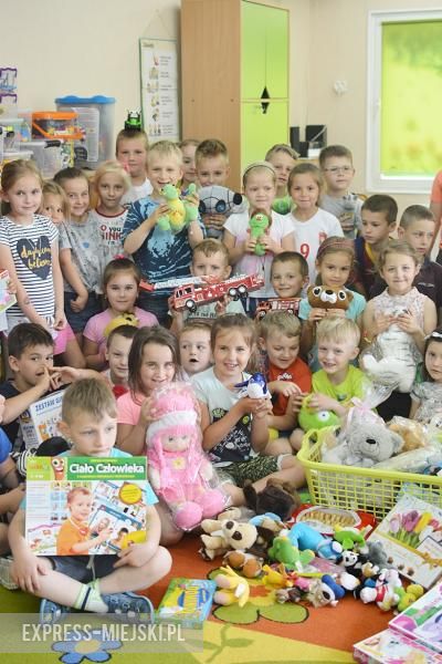 Przedszkolaki zebrały zabawki dla potrzebujących dzieci