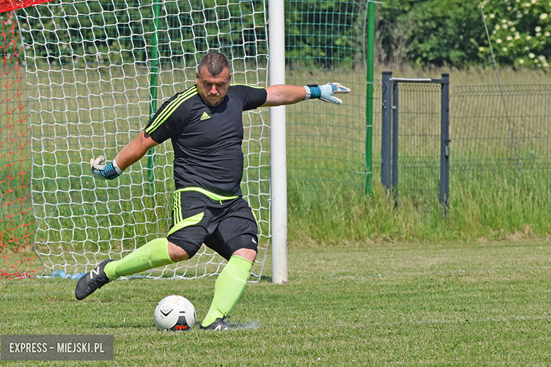 KS Piotrowice - Błękitni Pustków Wilczkowski 0:9