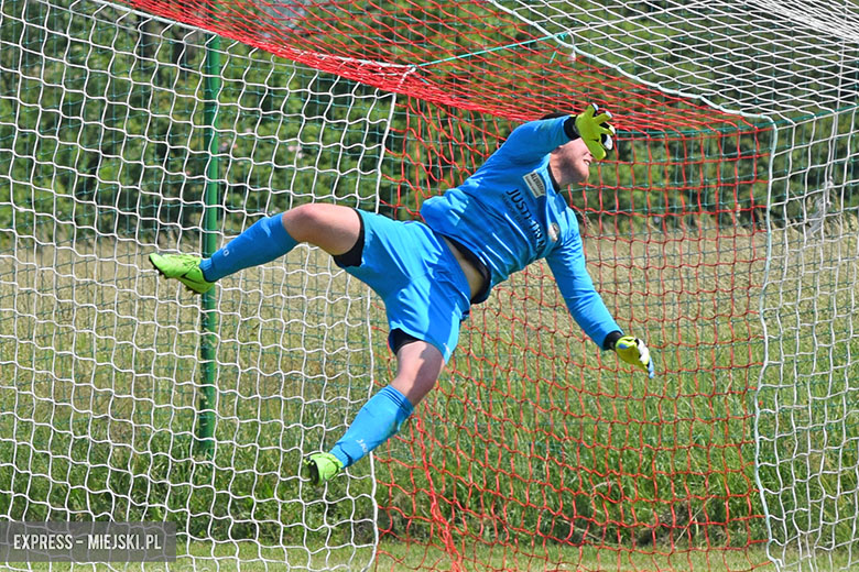 KS Piotrowice - Błękitni Pustków Wilczkowski 0:9