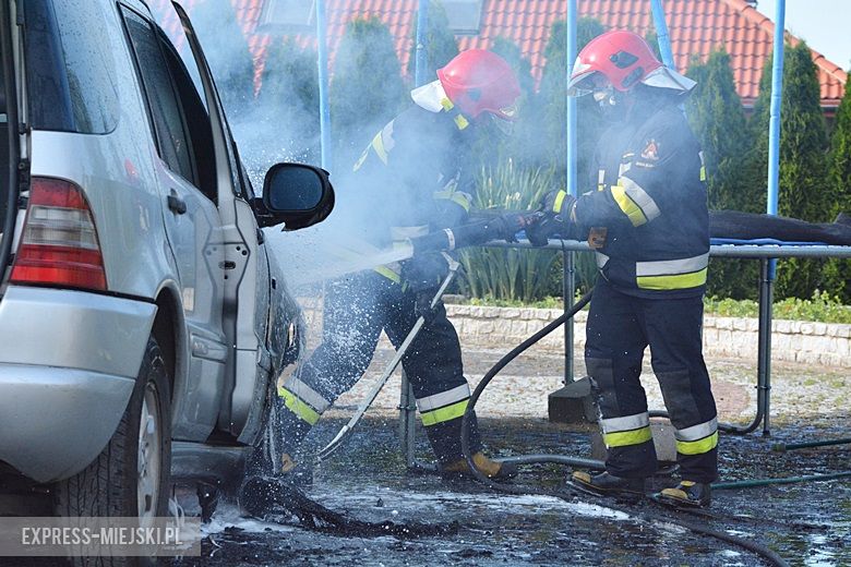 Pożar auta osobowego w Rakoszycach