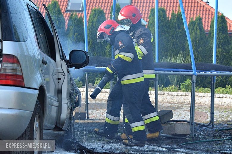 Pożar auta osobowego w Rakoszycach