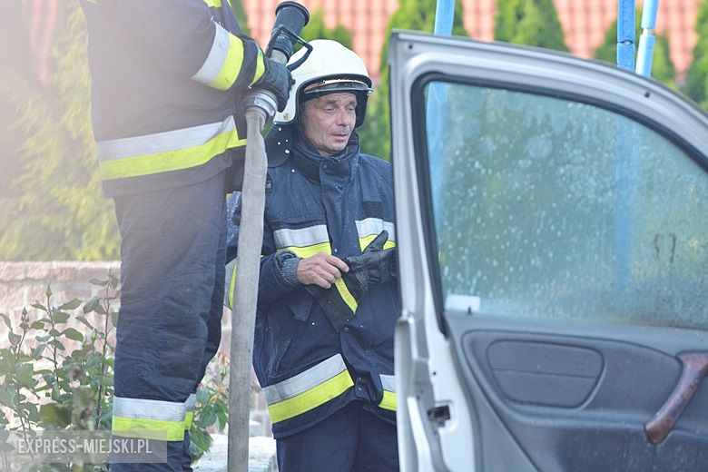 Pożar auta osobowego w Rakoszycach