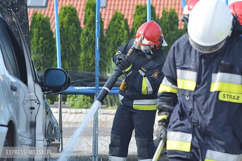 Pożar auta osobowego w Rakoszycach