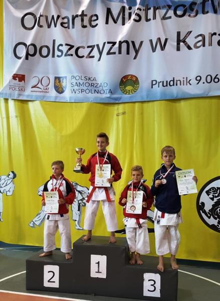 Młodzi karatecy z kolejnymi sukcesami