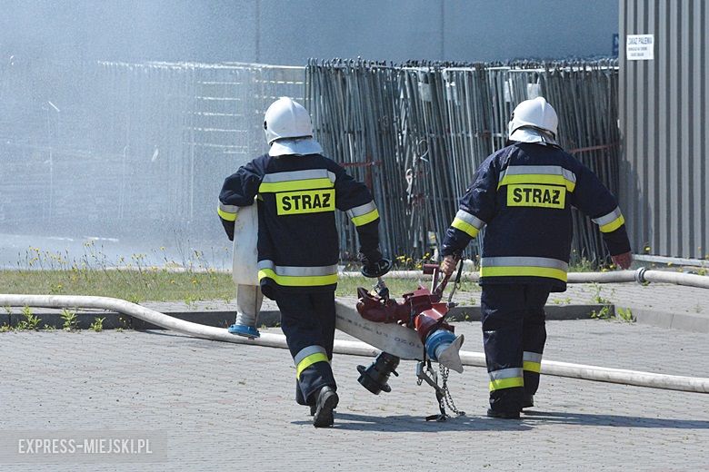 Ćwiczenia strażackie na strefie w Komornikach